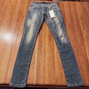 Levis 524 Ultra Low Rise Skinny Stretch Denim Size 0 Distressed Blue Jeans NWT